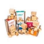 Click and connect magnetic wooden robots