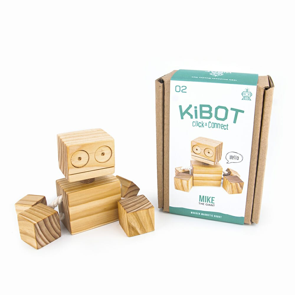 Click and connect magnetic wooden robot